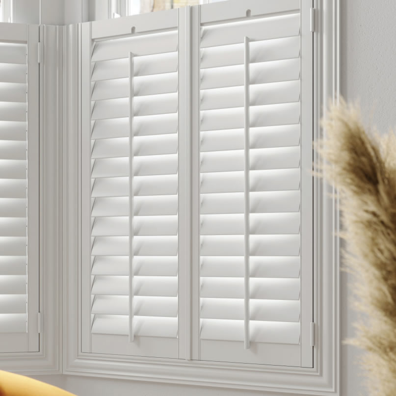 plantation shutter